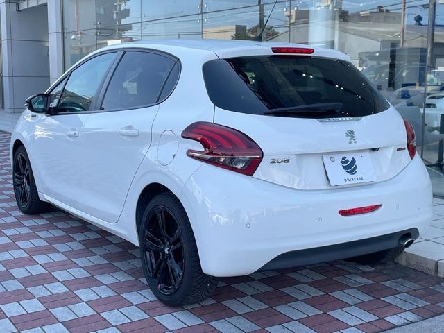 PEUGEOT 208 2019 Image 31
