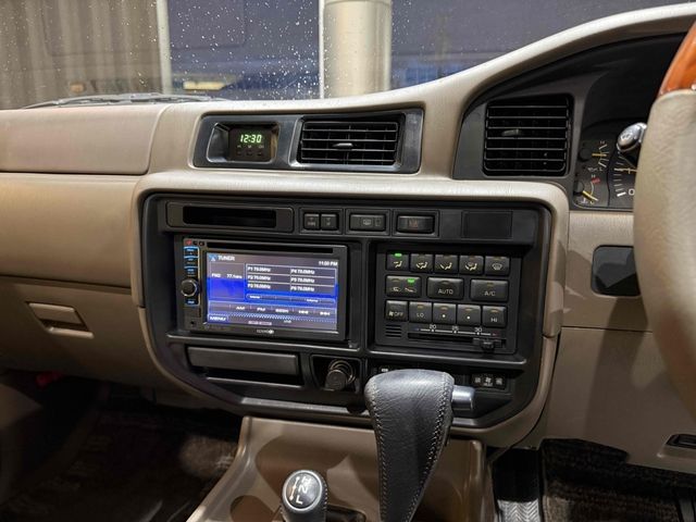 TOYOTA LANDCRUISER VAN 1997 Image 31