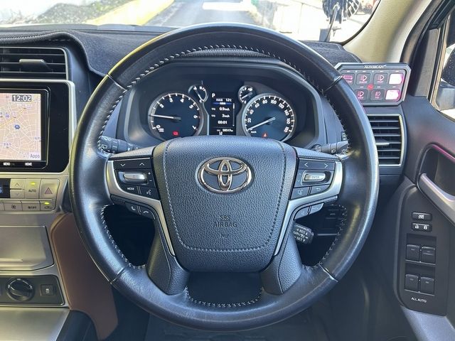 TOYOTA LANDCRUISER PRADO 2022 Image 31