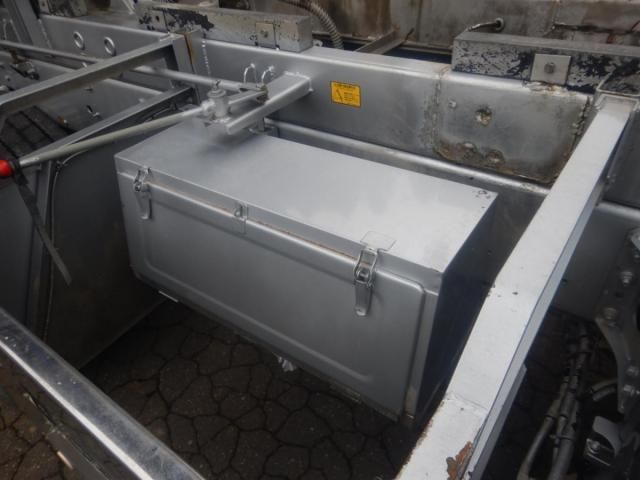 HINO PROFIA 2011 Image 31