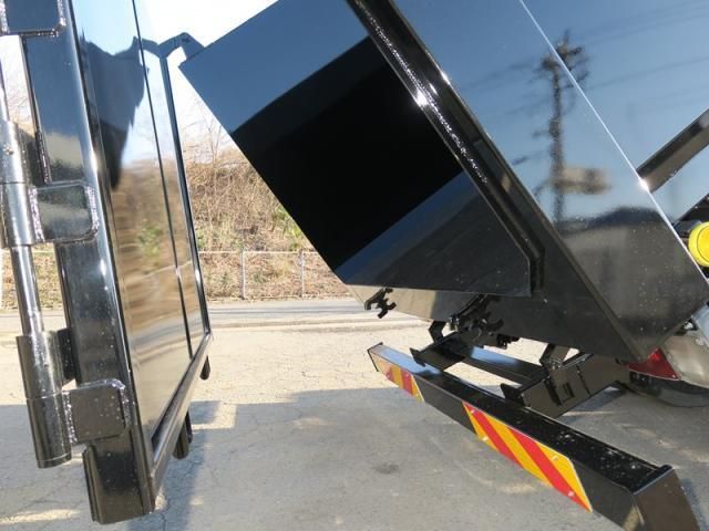 HINO PROFIA 2017 Image 31