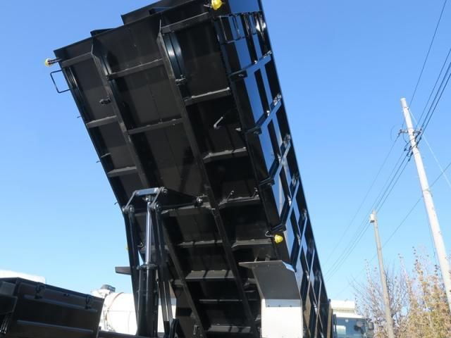 HINO PROFIA 2017 Image 31