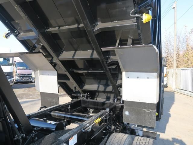 HINO PROFIA 2017 Image 31