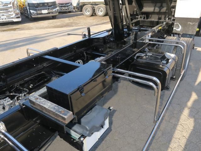 HINO PROFIA 2017 Image 31