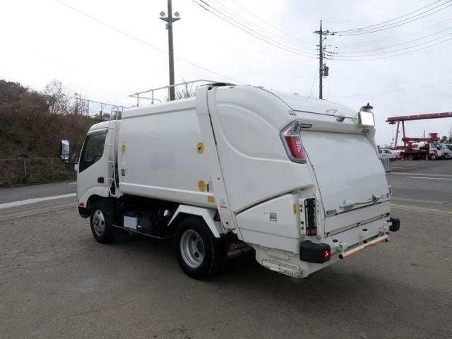 HINO DUTRO 2021 Image 31