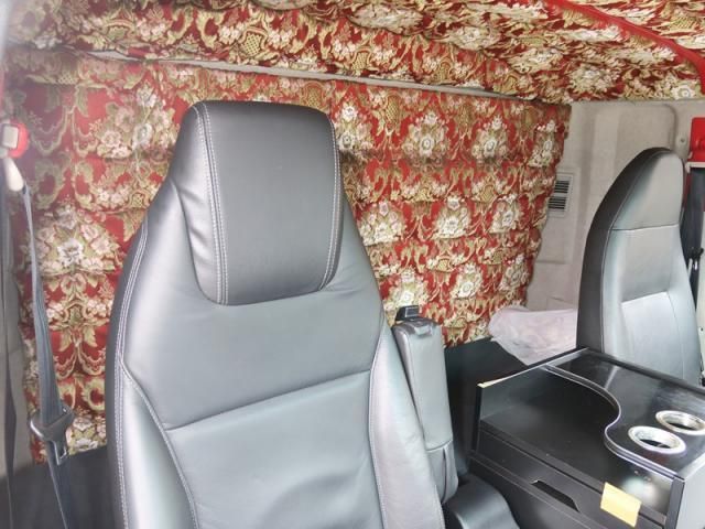 MITSUBISHI FUSOU FIGHTER 2018 Image 31