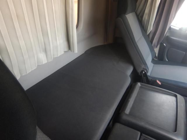 HINO PROFIA 2012 Image 31