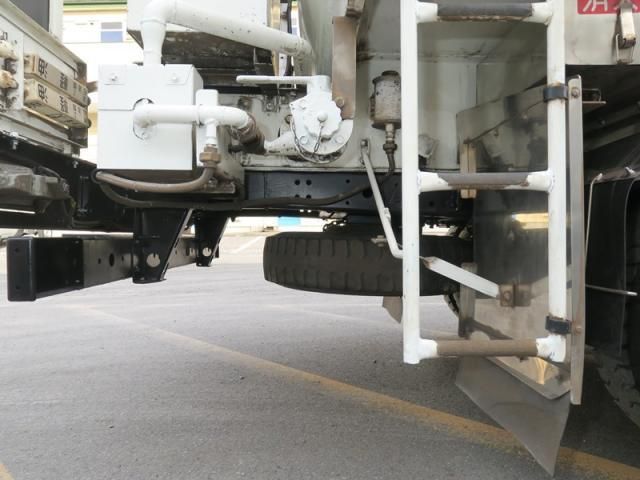 HINO DUTRO 2018 Image 31