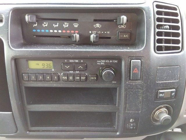 TOYOTA DYNA 2005 Image 31