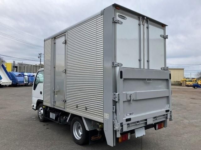 ISUZU ELF 2018 Image 31