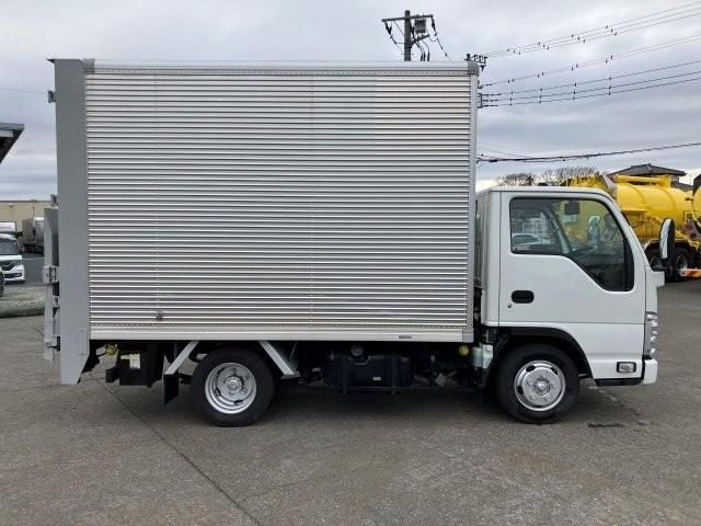 ISUZU ELF 2018 Image 31