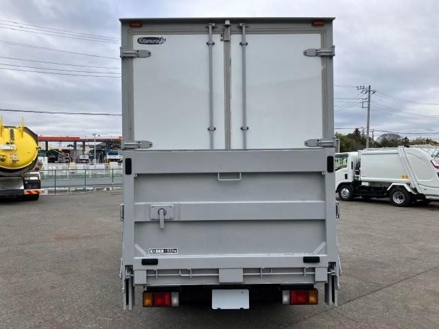 ISUZU ELF 2018 Image 31