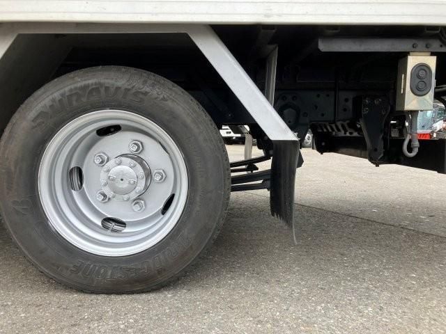 ISUZU ELF 2018 Image 31