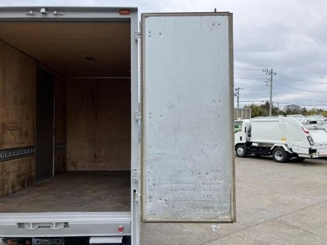 ISUZU ELF 2018 Image 31