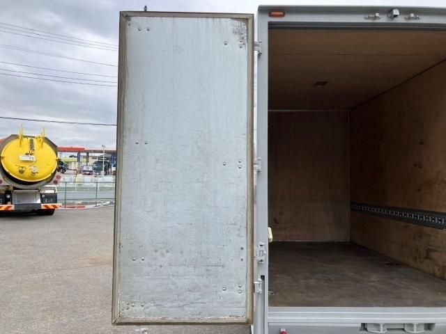 ISUZU ELF 2018 Image 31