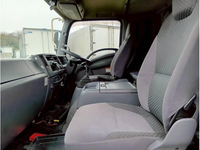 ISUZU FORWARD 2015 Image 31