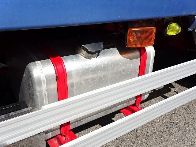 NISSAN DIESEL QUON 2022 Image 31