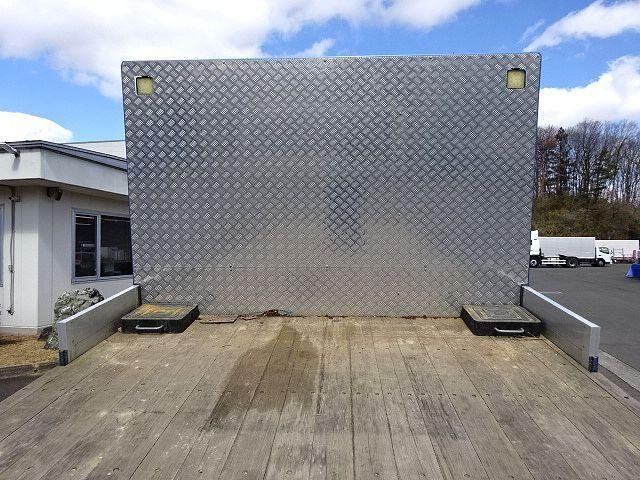 NISSAN DIESEL QUON 2022 Image 31