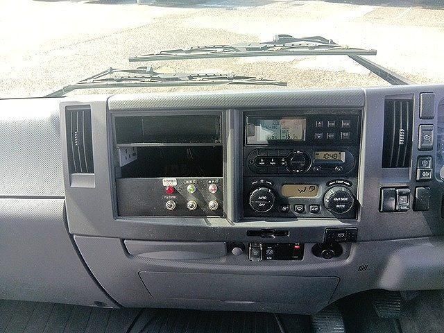 ISUZU FORWARD 2015 Image 31