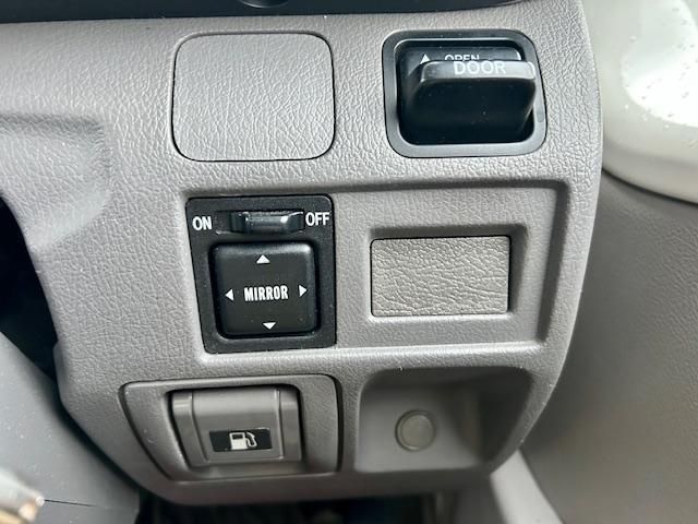 TOYOTA COASTER 2005 Image 31