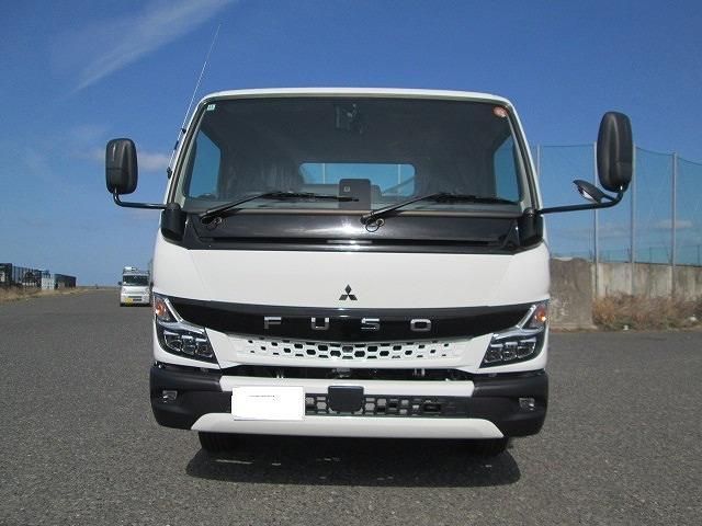 MITSUBISHI CANTER 2025 Image 31