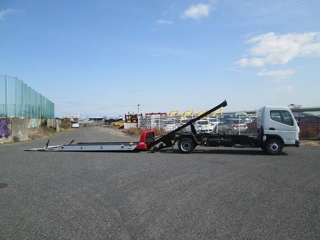 MITSUBISHI CANTER 2025 Image 31