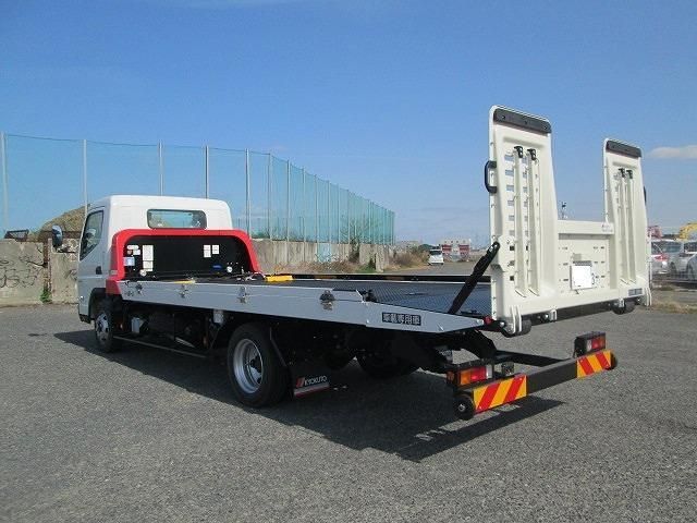 MITSUBISHI CANTER 2025 Image 31