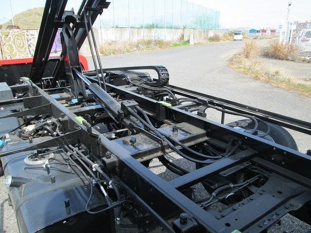 MITSUBISHI CANTER 2025 Image 31