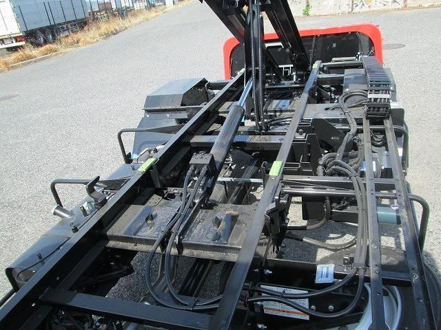 MITSUBISHI CANTER 2025 Image 31