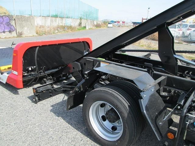 MITSUBISHI CANTER 2025 Image 31