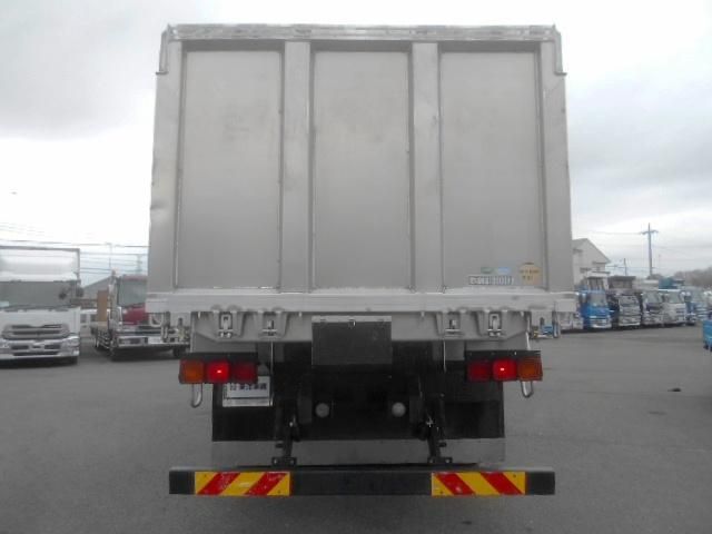 MITSUBISHI FUSOU SUPER GREAT 2017 Image 31