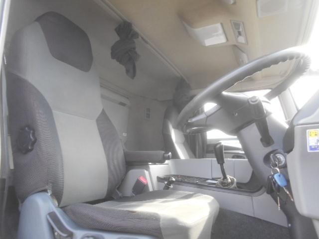 MITSUBISHI FUSOU SUPER GREAT 2017 Image 31