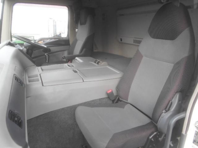 MITSUBISHI FUSOU SUPER GREAT 2017 Image 31