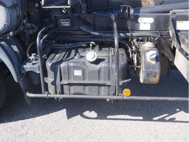 MITSUBISHI FUSOU FIGHTER 2016 Image 31