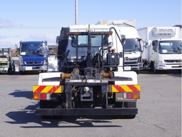 MITSUBISHI FUSOU FIGHTER 2016 Image 31