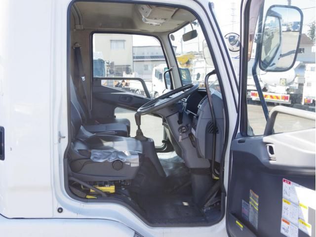 MITSUBISHI FUSOU FIGHTER 2016 Image 31