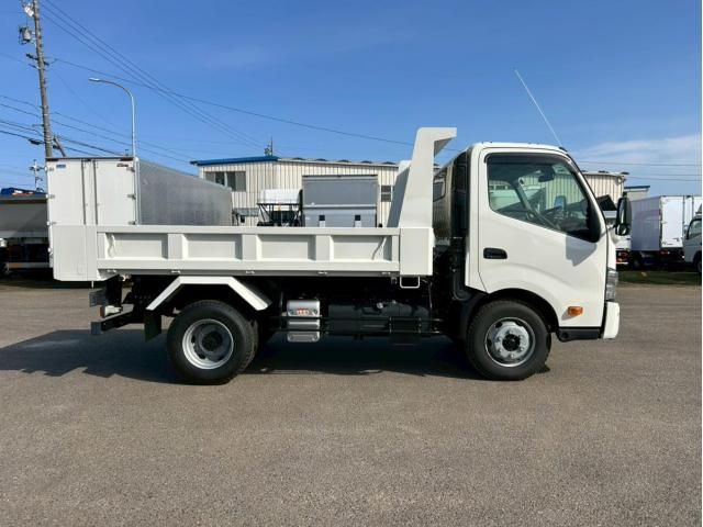 HINO DUTRO 2024 Image 31