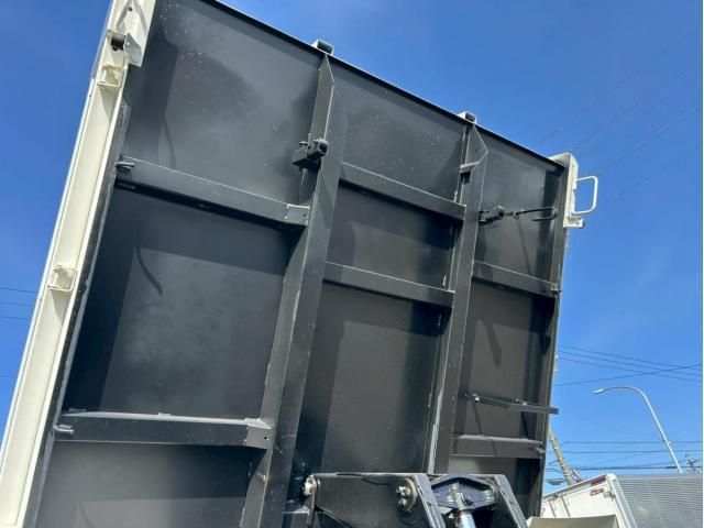 HINO DUTRO 2024 Image 31