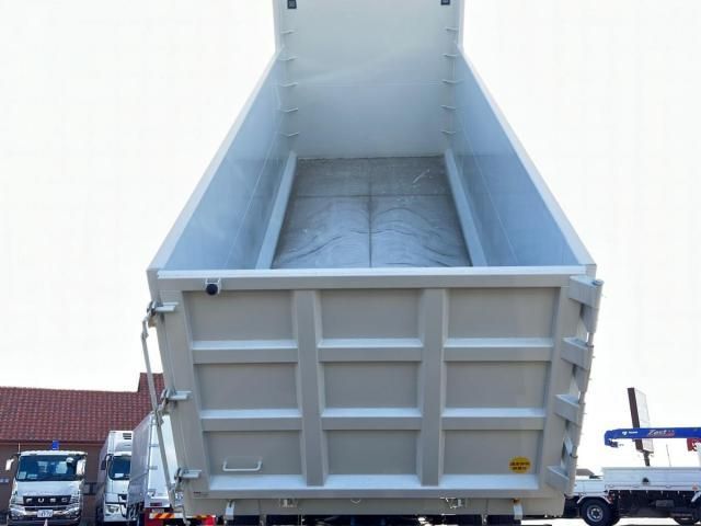 MITSUBISHI FUSOU SUPER GREAT 2025 Image 31