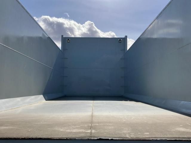 MITSUBISHI FUSOU SUPER GREAT 2025 Image 31