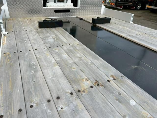 HINO PROFIA 2025 Image 31