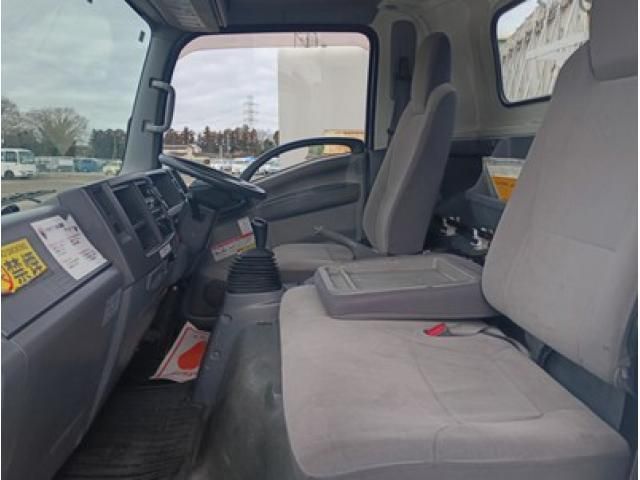 ISUZU ELF 2013 Image 31