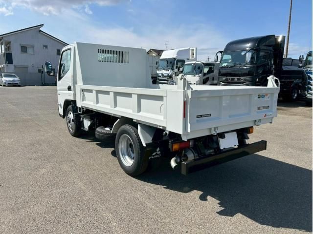 MITSUBISHI CANTER 2025 Image 31