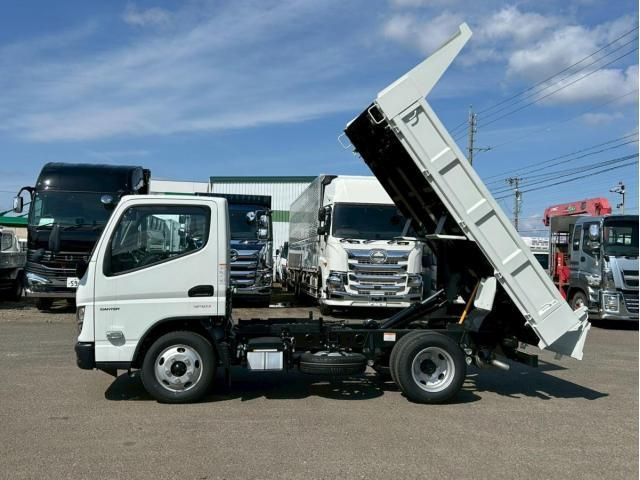 MITSUBISHI CANTER 2025 Image 31