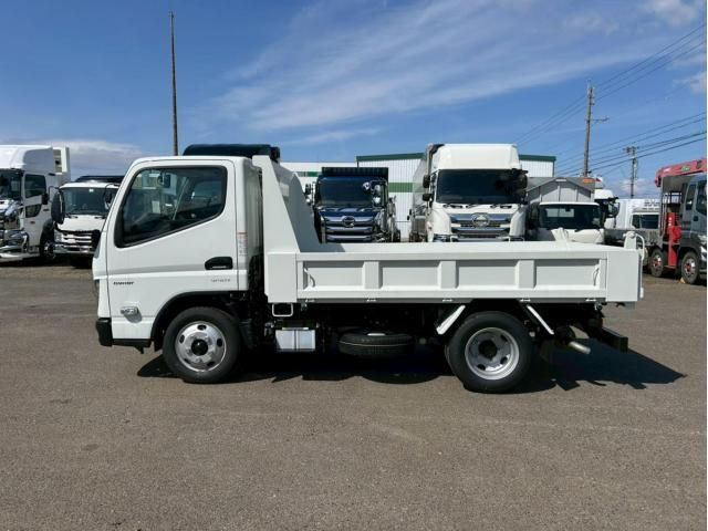 MITSUBISHI CANTER 2025 Image 31