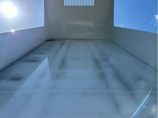 MITSUBISHI CANTER 2025 Image 31