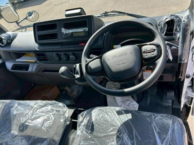 MITSUBISHI CANTER 2025 Image 31