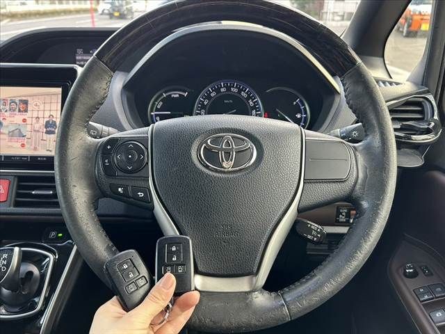 TOYOTA ESQUIRE HYBRID 2015 Image 31