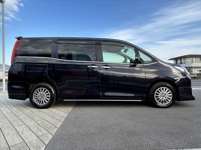 TOYOTA ESQUIRE HYBRID 2015 Image 31