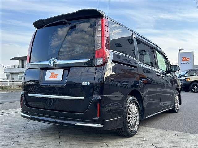 TOYOTA ESQUIRE HYBRID 2015 Image 31